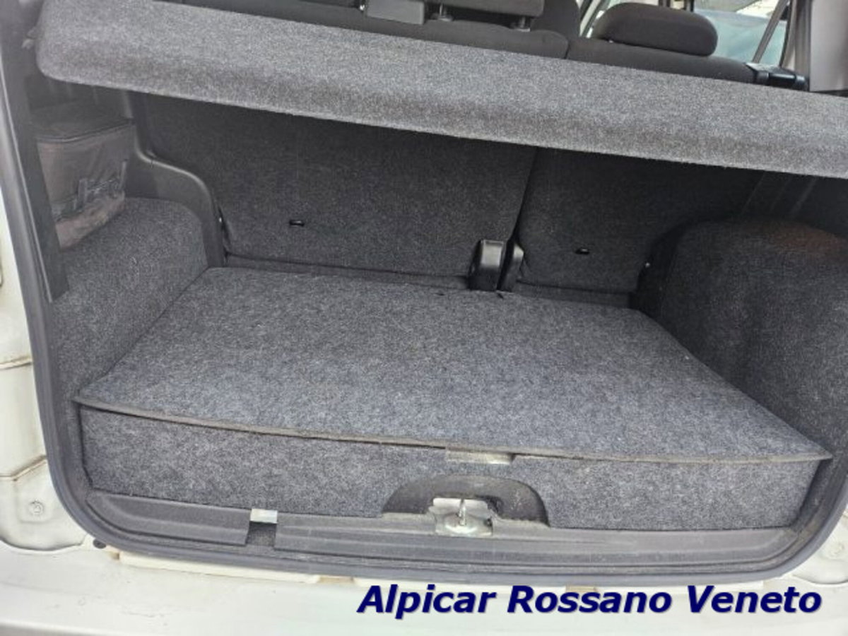 Fiat Qubo 1.4 8V 77 CV Lounge Natural Power (17)