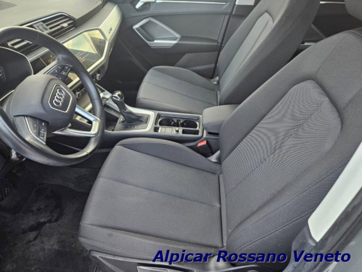 Audi Q3 45 TFSI e S tronic Business (15)