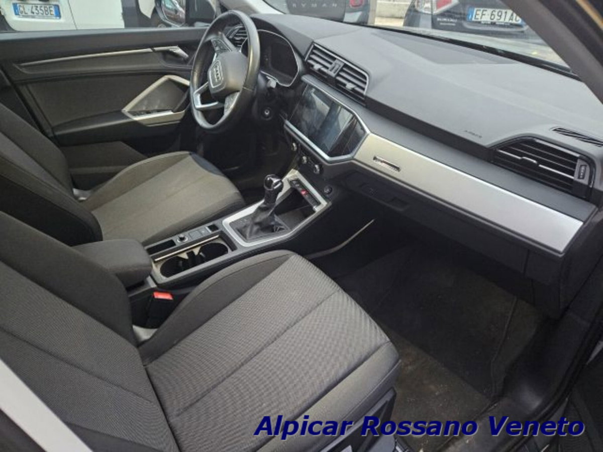 Audi Q3 45 TFSI e S tronic Business (7)