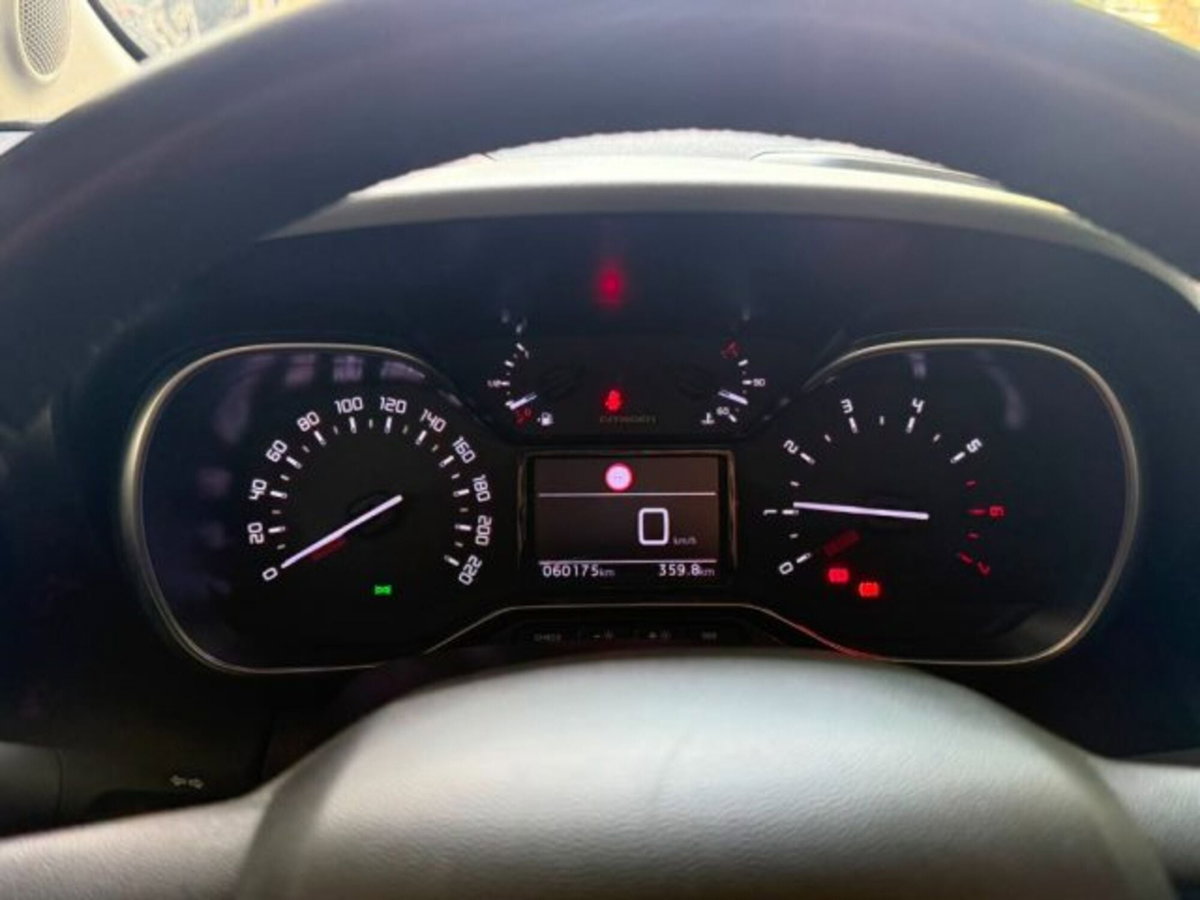 Citroen C3 Aircross 1.2 puretech Plus s&s 110cv (18)