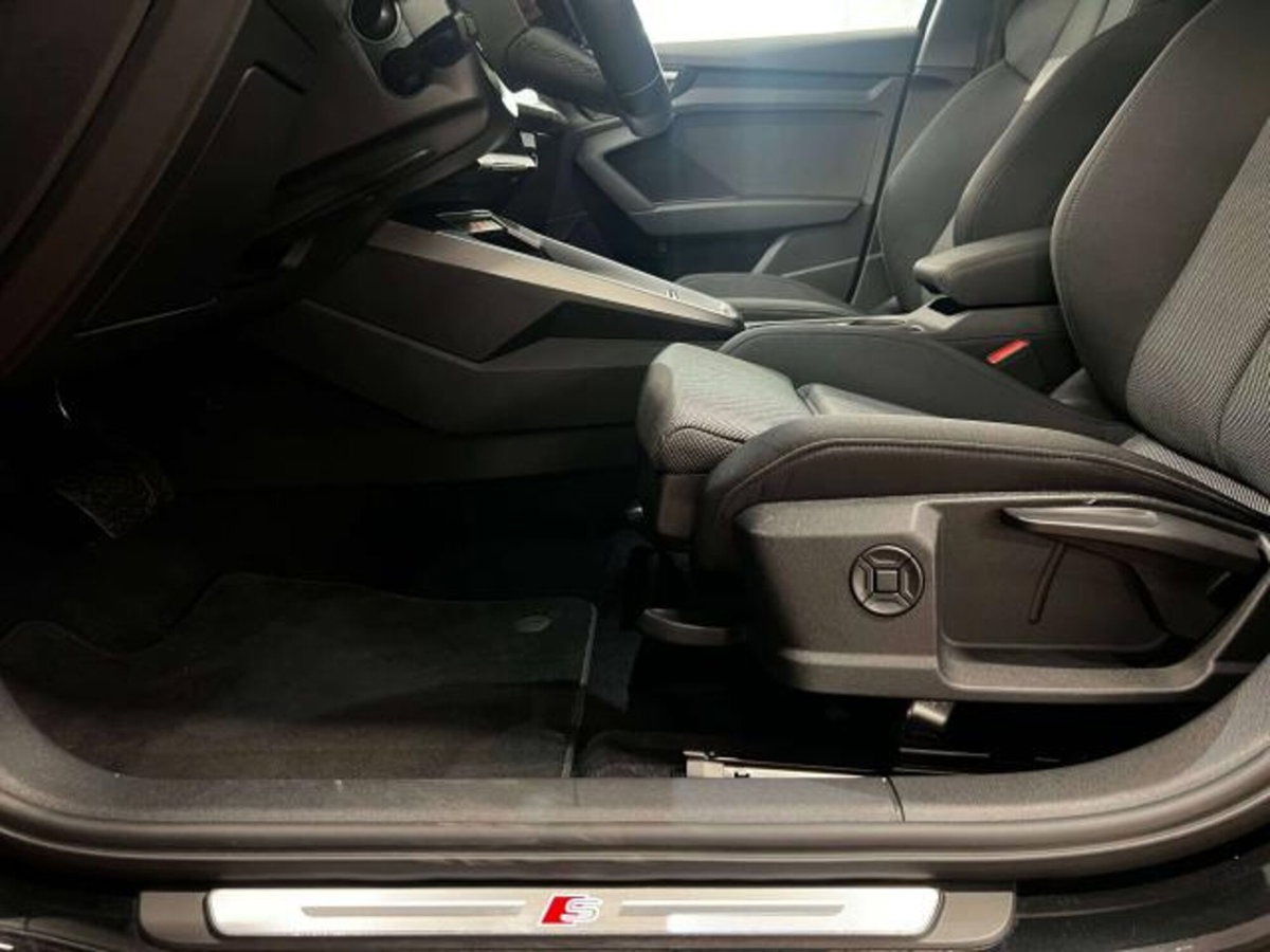 Audi A3 Sportback 40 TFSI quattro S tronic S line edition (10)