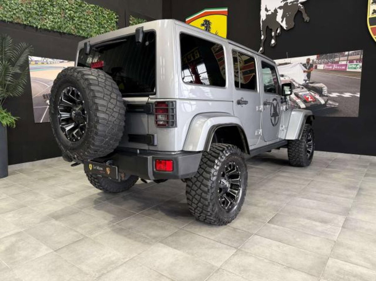 Jeep Wrangler Unlimited 2.8 CRD DPF Rubicon Auto (5)