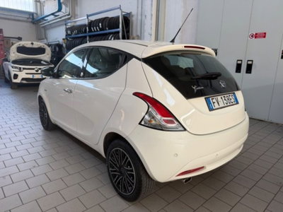 Lancia Ypsilon 1.2 69 CV 5 porte GPL Ecochic Gold (4)