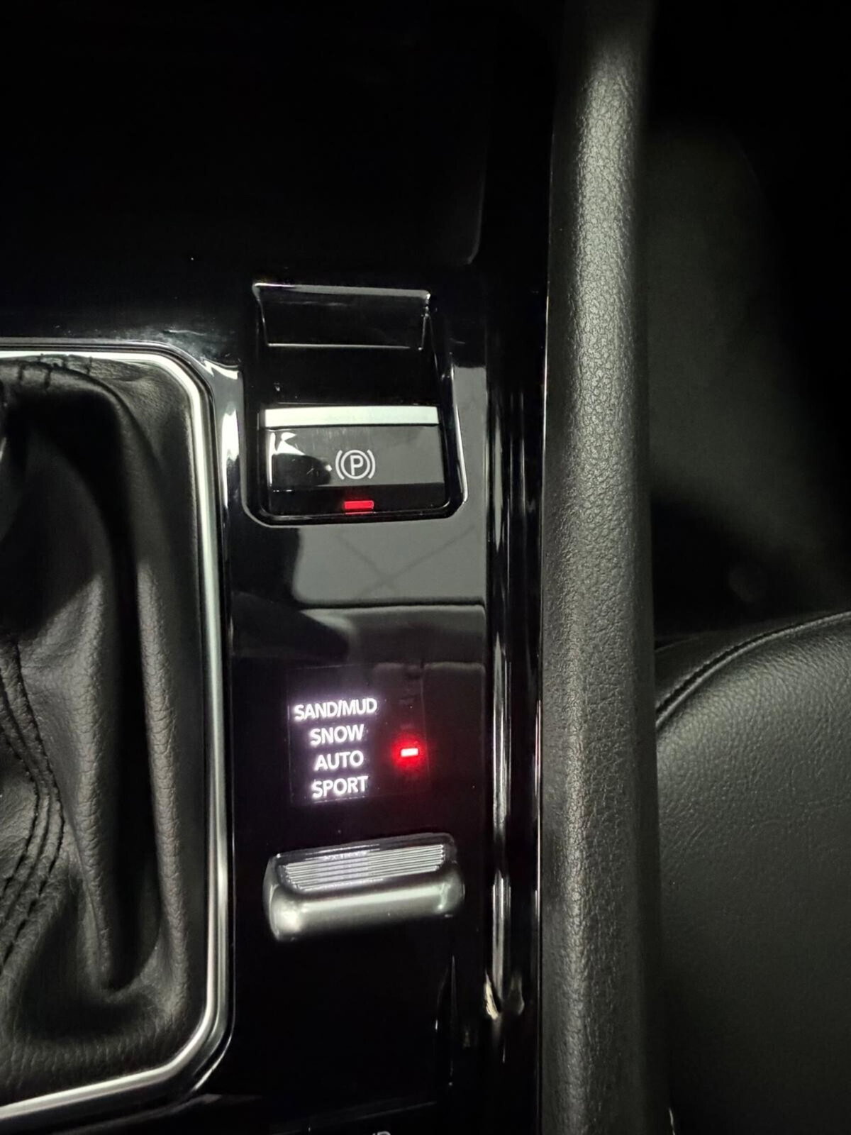 Jeep Compass 1.3 Turbo T4 2WD Limited (14)