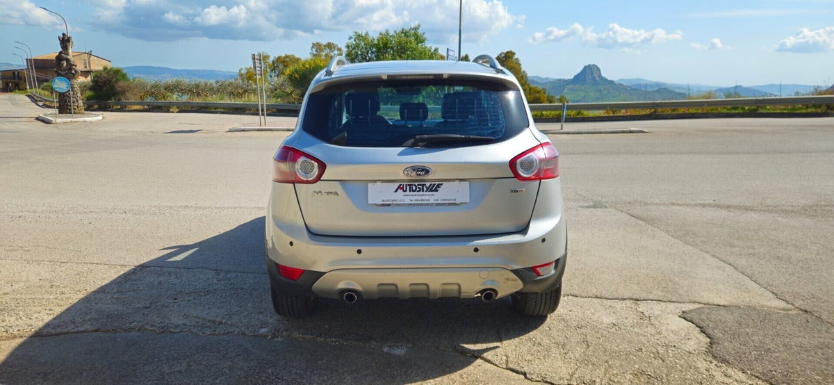 Ford Kuga 2.0 TDCi 136 CV 4WD Titanium DPF (4)