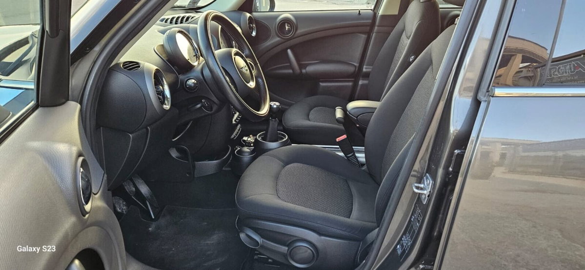 MINI Mini Countryman 1.6 Cooper D Countryman (6)