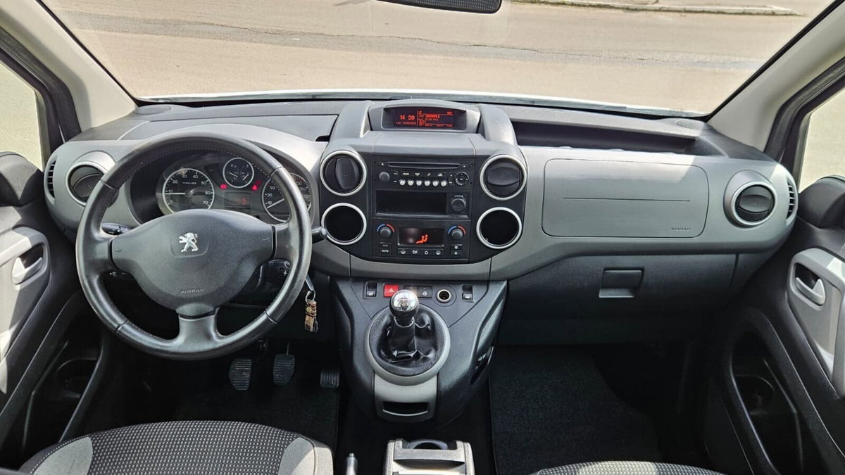 Peugeot Partner BlueHDi 100 Outdoor (10)
