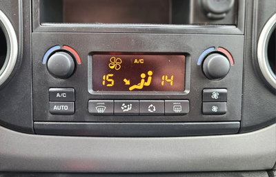 Peugeot Partner BlueHDi 100 Outdoor (12)