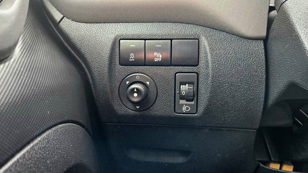 Peugeot Partner BlueHDi 100 Outdoor (13)