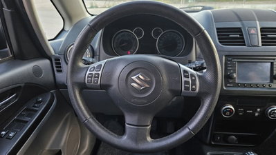 Suzuki SX4 DDiS 16V 4WD Outdoor Line GLX (10)