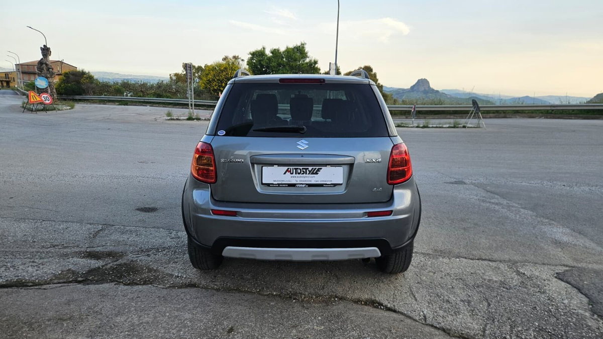 Suzuki SX4 DDiS 16V 4WD Outdoor Line GLX (4)