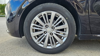 Peugeot 208 82 5 porte Allure (16)