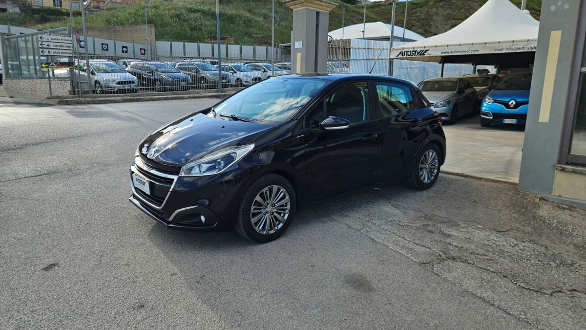 Peugeot 208 82 5 porte Allure (3)