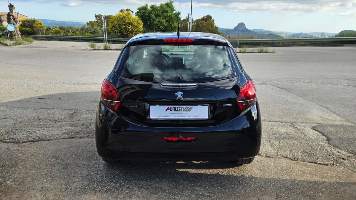 Peugeot 208 82 5 porte Allure (4)