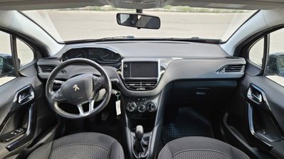 Peugeot 208 82 5 porte Allure (7)