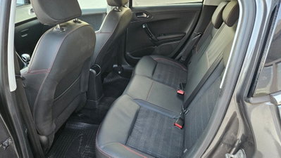 Peugeot 208 120 S&S 5 porte GT Line (6)