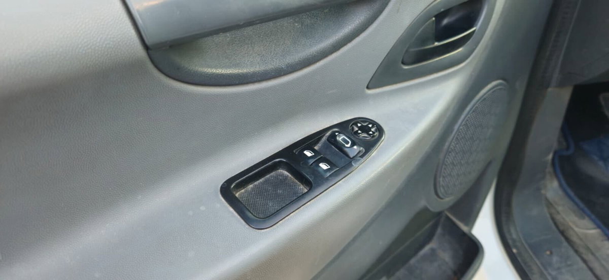 Fiat Scudo Furgone 2.0 MJT PC-TN Furgone Vetrato 10q. SX (11)