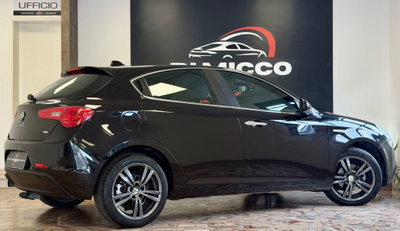 Alfa Romeo Giulietta 1.6 JTDm-2 Exclusive (5)