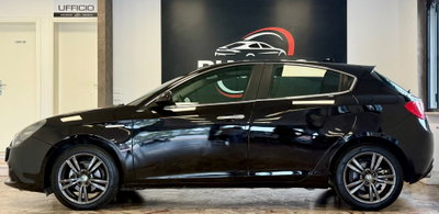 Alfa Romeo Giulietta 1.6 JTDm-2 Exclusive (8)