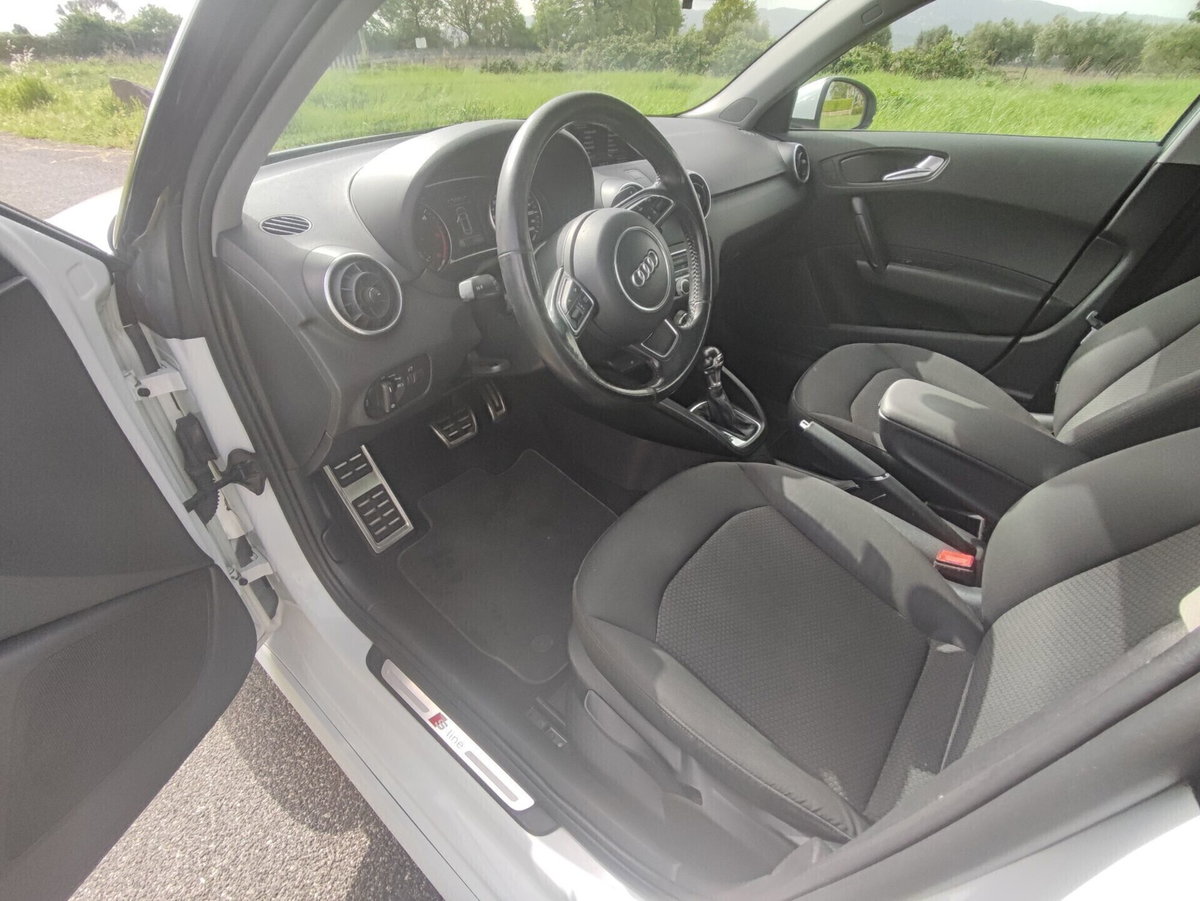 Audi A1 Sportback 1.4 TDI S tronic Sport (13)