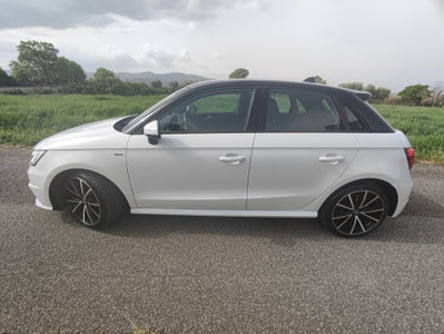 Audi A1 Sportback 1.4 TDI S tronic Sport (8)