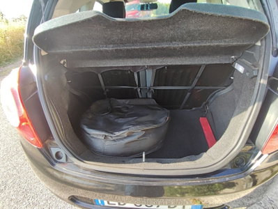Ford Ka 1.2 8V 69CV Titanium (19)
