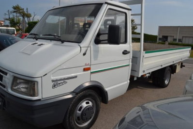 Iveco Daily Furgone 35.10 2.8 TD PM-TA Furg.Classic usato