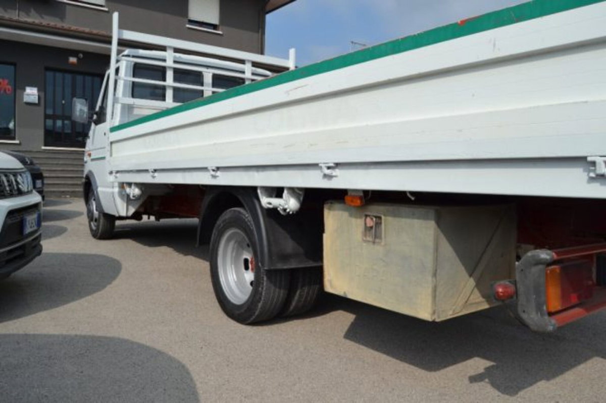 Iveco Daily Furgone 35.10 2.8 TD PM-TA Furg.Classic (14)