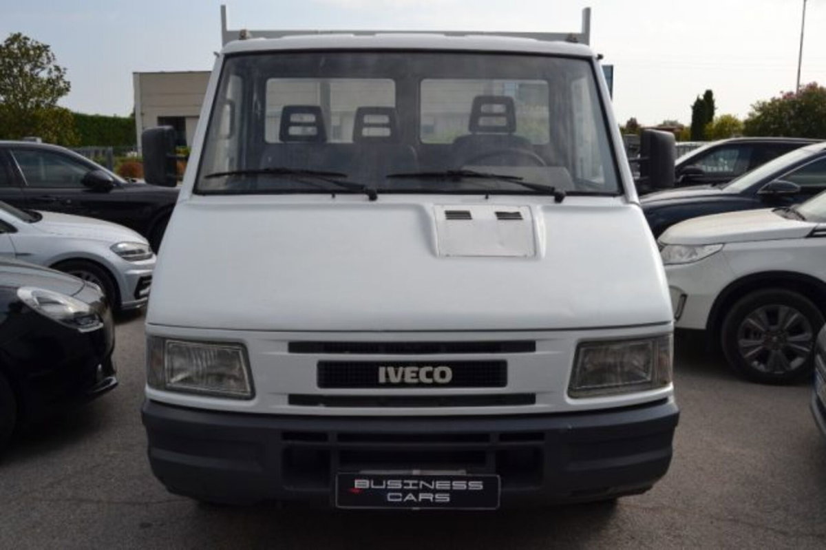 Iveco Daily Furgone 35.10 2.8 TD PM-TA Furg.Classic (2)