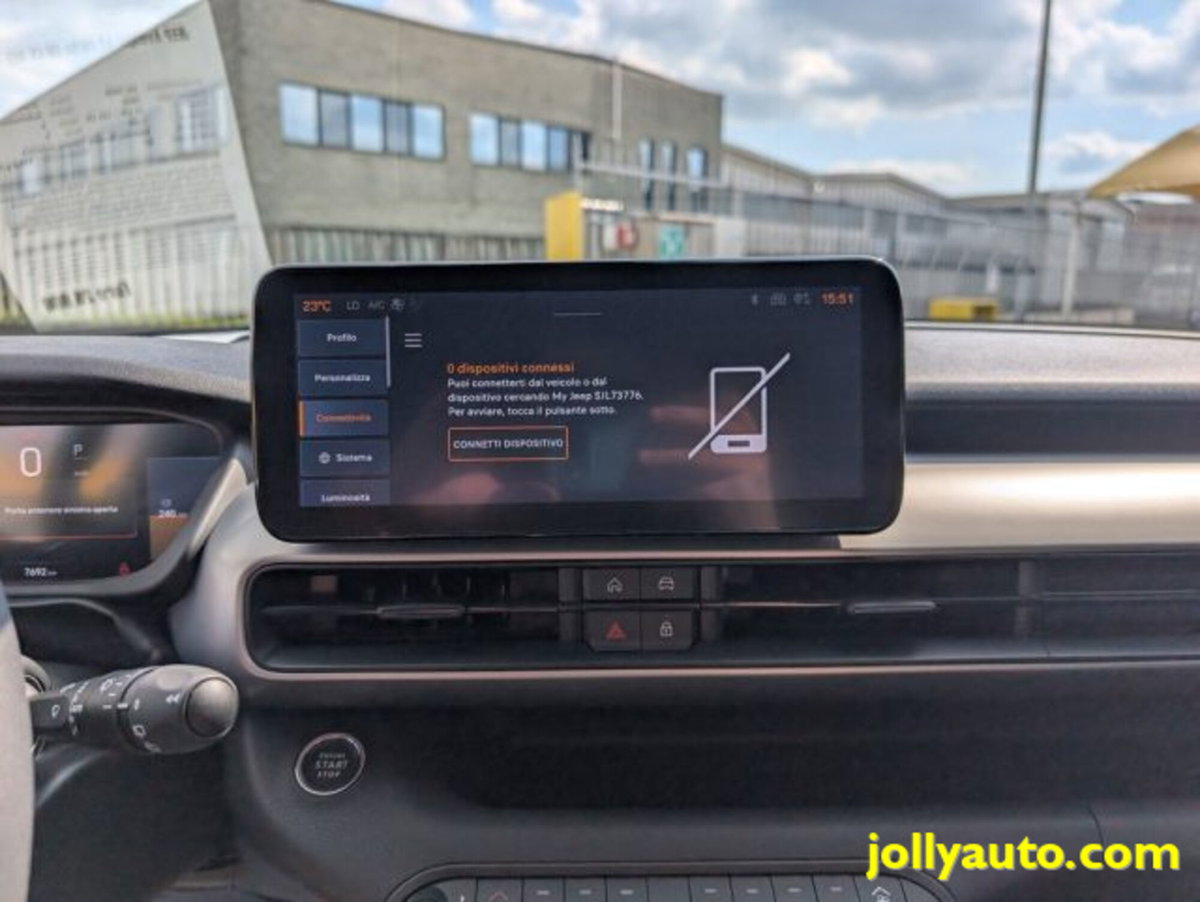 Jeep Avenger 1.2 turbo Summit fwd 100cv (14)
