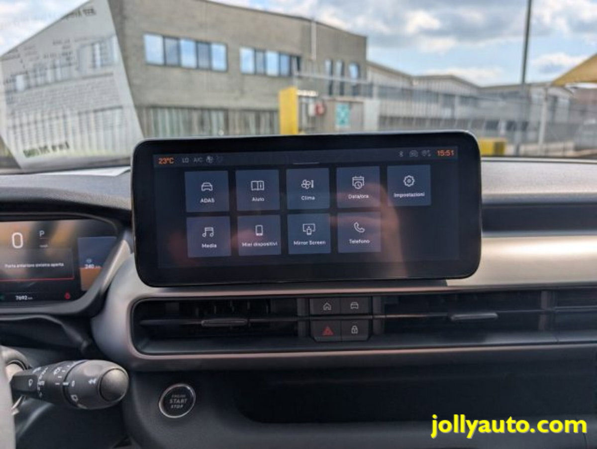 Jeep Avenger 1.2 turbo Summit fwd 100cv (17)