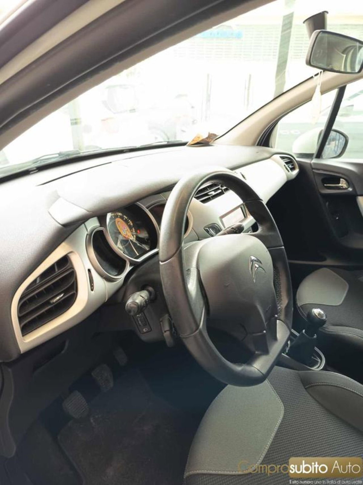 Citroen C3 1.1 GPL airdream Seduction (9)