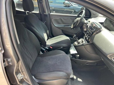 Lancia Ypsilon 1.2 69 CV 5 porte GPL Ecochic Gold (10)