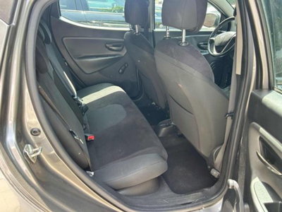 Lancia Ypsilon 1.2 69 CV 5 porte GPL Ecochic Gold (11)