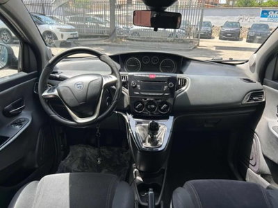 Lancia Ypsilon 1.2 69 CV 5 porte GPL Ecochic Gold (6)