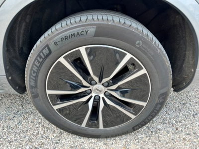 Volvo XC90 B5 (d) AWD Geartronic 7 posti Momentum Pro (11)