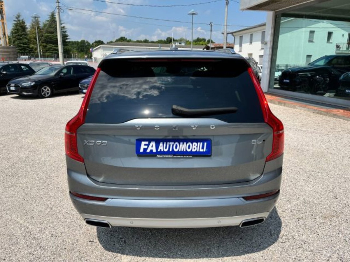 Volvo XC90 B5 (d) AWD Geartronic 7 posti Momentum Pro (15)