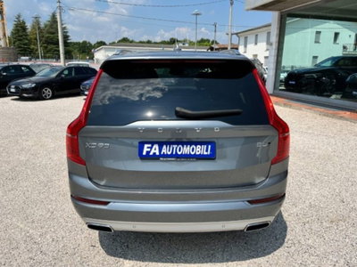Volvo XC90 B5 (d) AWD Geartronic 7 posti Momentum Pro (15)