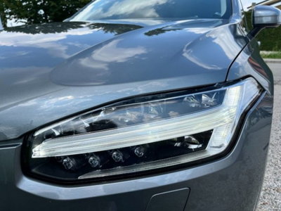 Volvo XC90 B5 (d) AWD Geartronic 7 posti Momentum Pro (16)