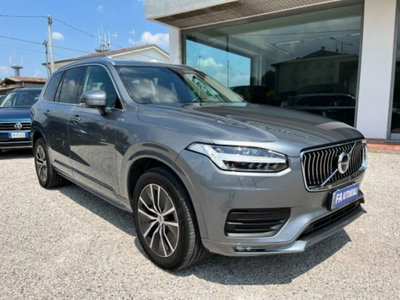 Volvo XC90 B5 (d) AWD Geartronic 7 posti Momentum Pro (4)
