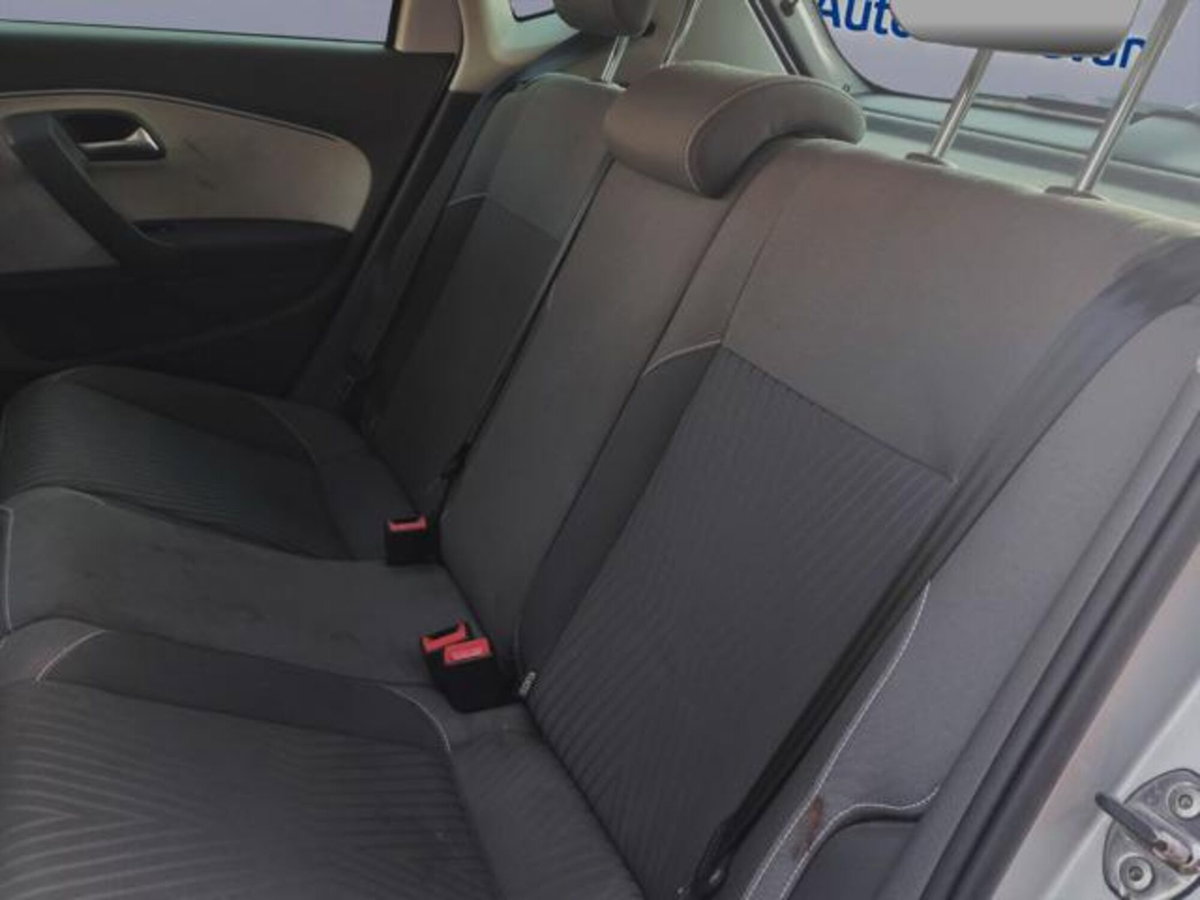 Volkswagen Polo 1.4 TDI 5p. Fresh BlueMotion Technology (11)