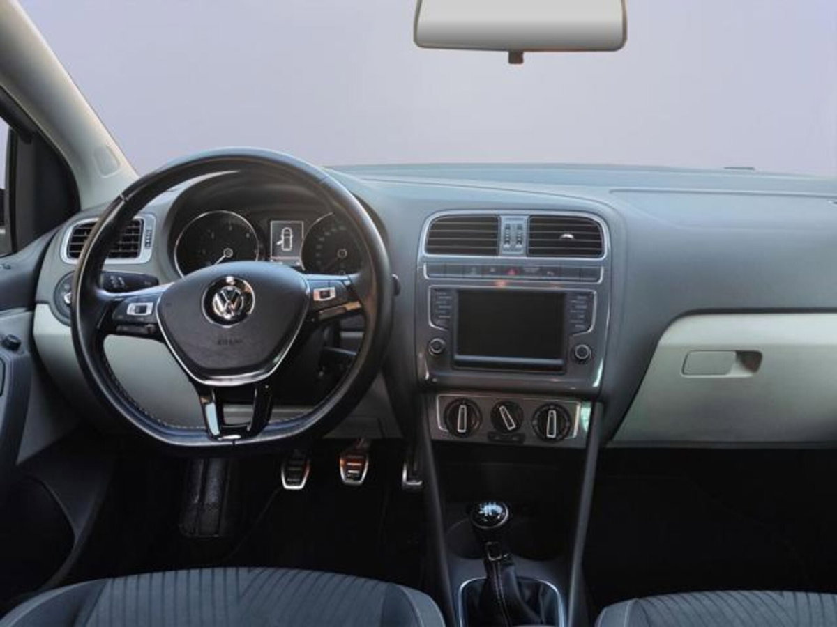 Volkswagen Polo 1.4 TDI 5p. Fresh BlueMotion Technology (9)