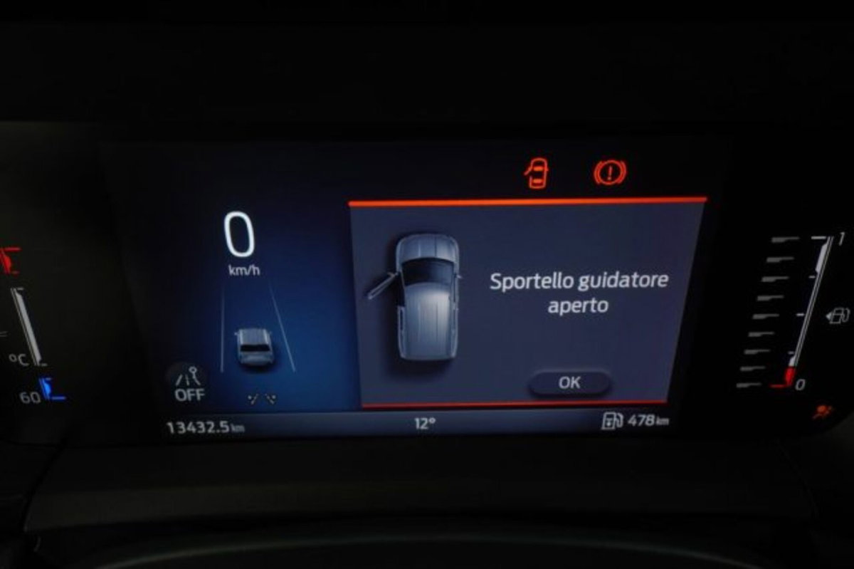 Ford Tourneo Courier 1.0 ecoboost 125cv Titanium powershift (14)