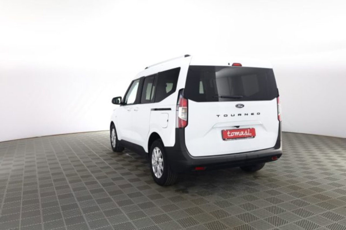 Ford Tourneo Courier 1.0 ecoboost 125cv Titanium powershift (6)