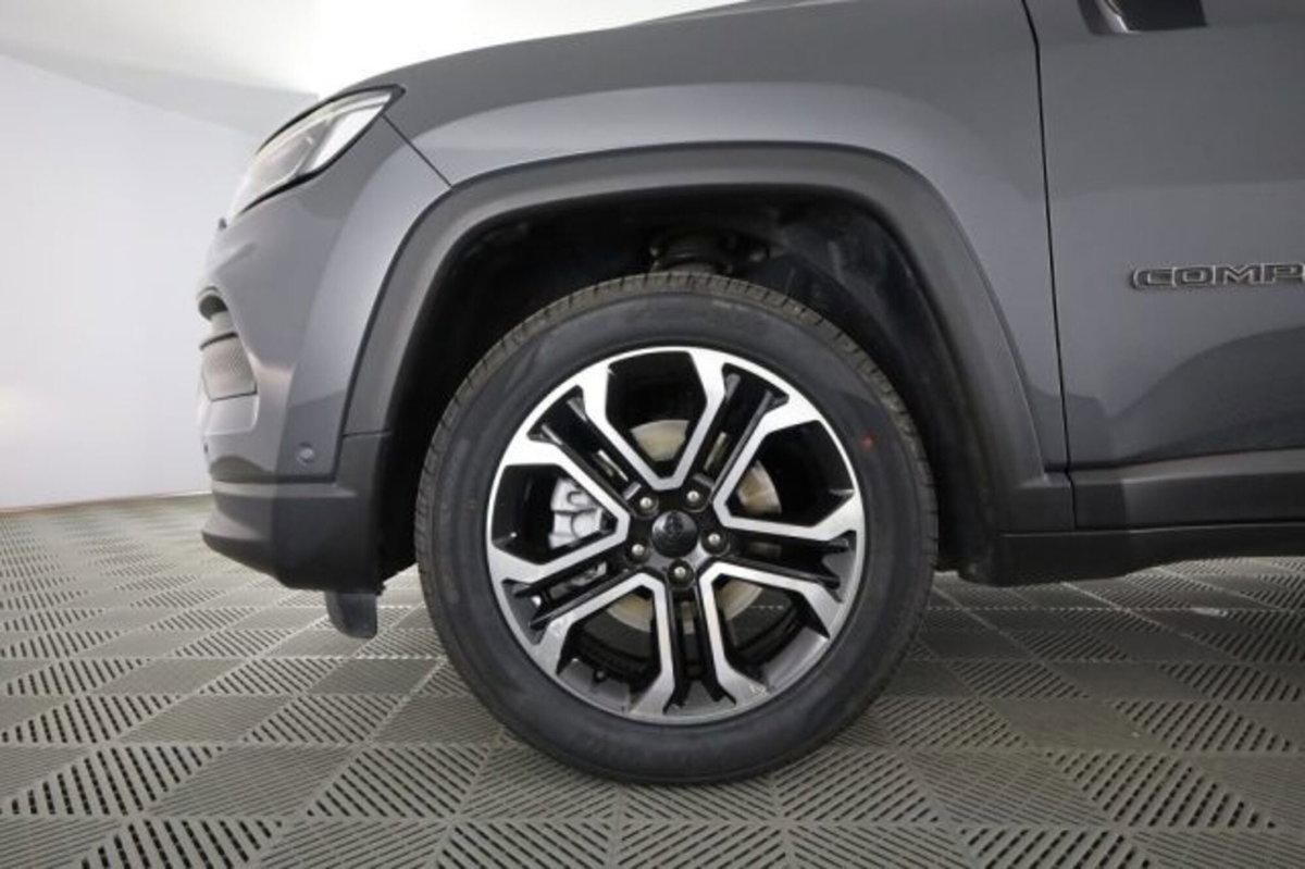 Jeep Compass 1.6 Multijet II 2WD Limited (8)
