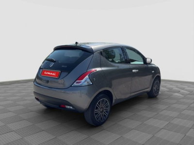 Lancia Ypsilon 1.0 FireFly 5 porte S&S Hybrid Ecochic Gold (5)