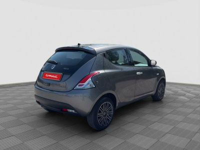 Lancia Ypsilon 1.0 FireFly 5 porte S&S Hybrid Ecochic Gold (5)