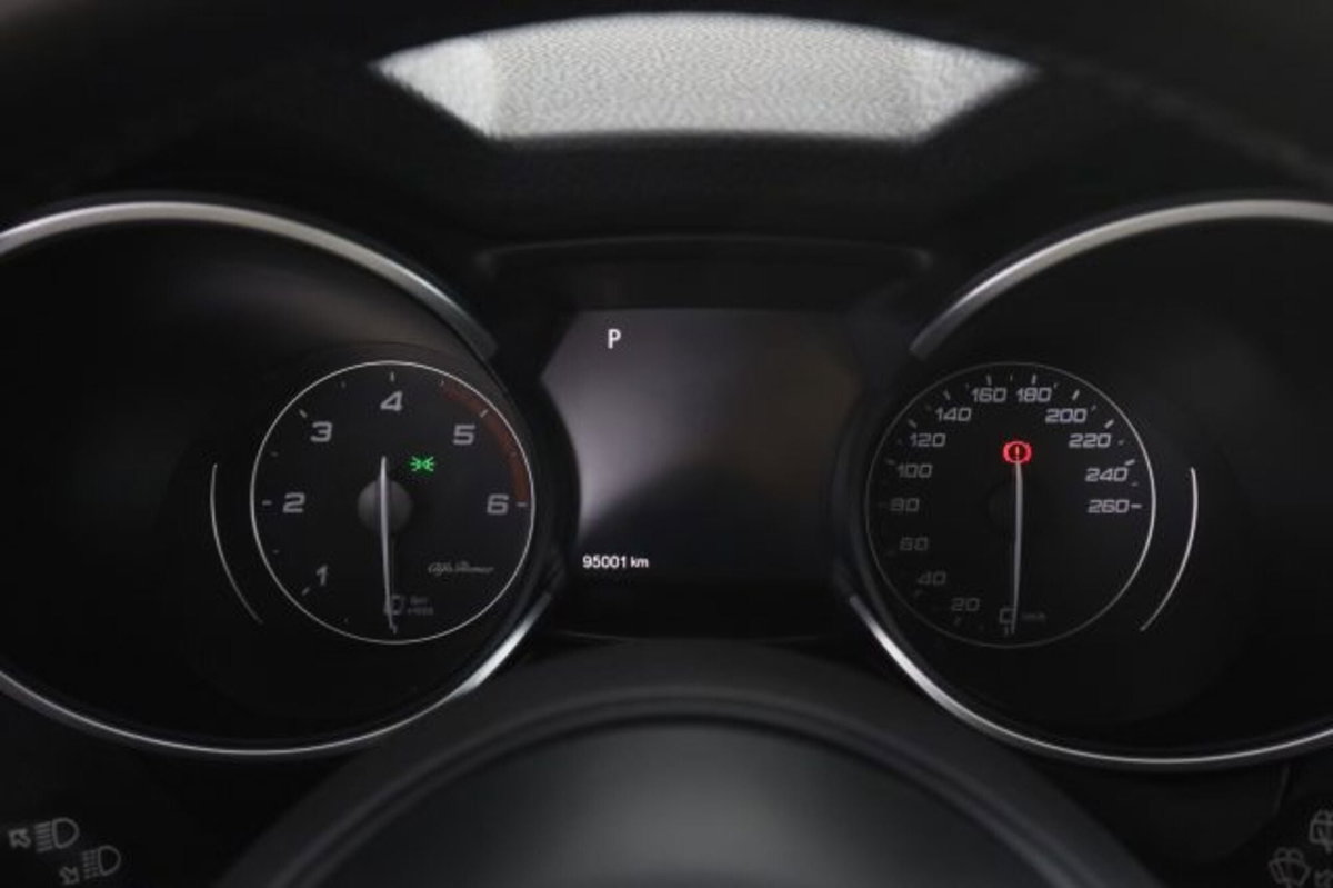 Alfa Romeo Stelvio Stelvio 2.2 Turbodiesel 210 CV AT8 Q4 Veloce (7)