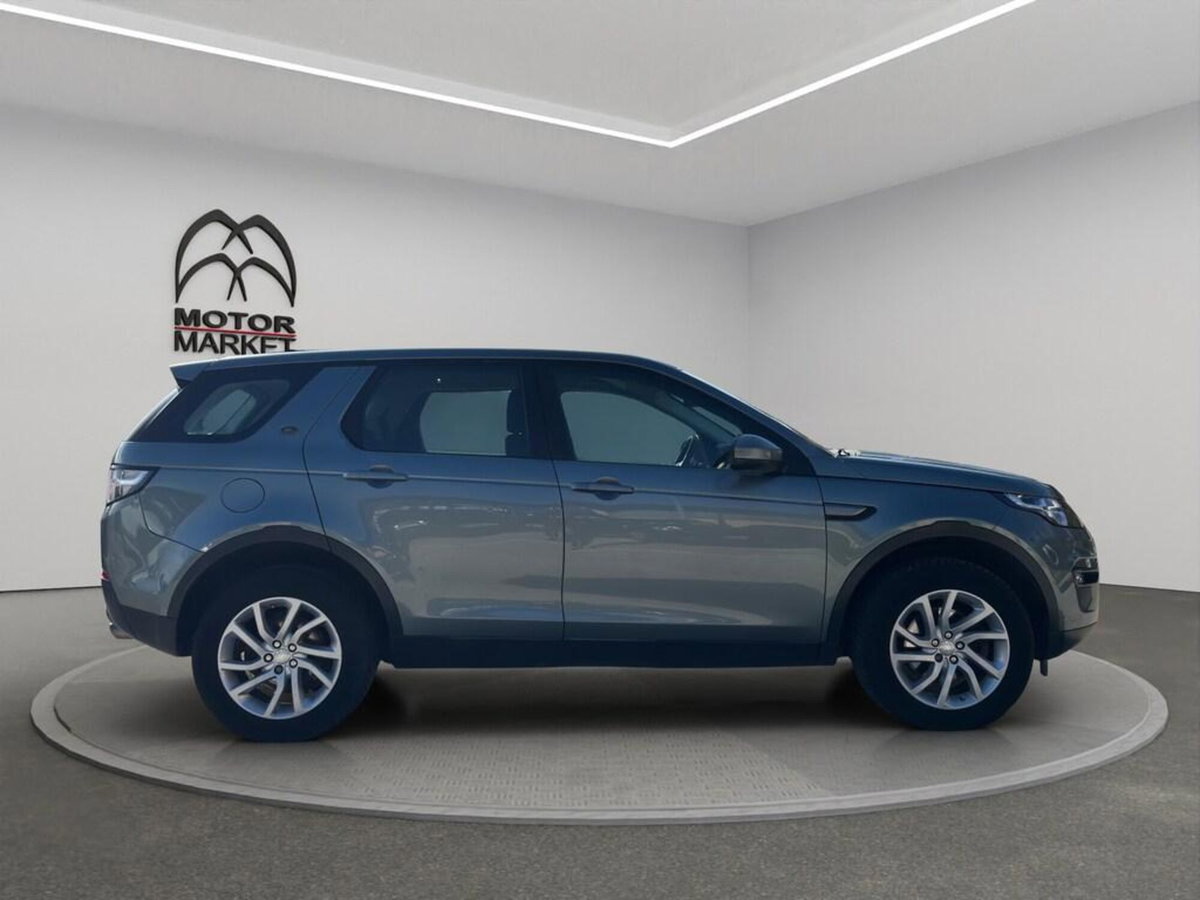 Land Rover Discovery Sport 2.0 TD4 180 CV Pure (4)
