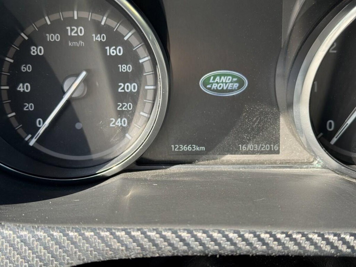 Land Rover Discovery Sport 2.0 TD4 180 CV Pure (9)
